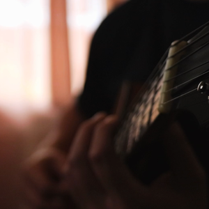 老师脱👙让学生摸🐻站起来做
